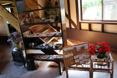 cafe 蜂の雫